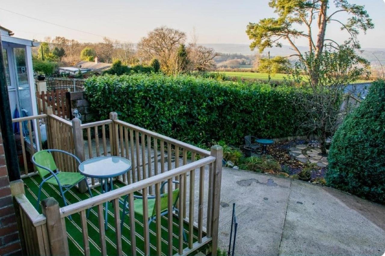 Cozy Snug Room, Short Drive To Lyme Regis, Crackling Fireplace, Private Balcony & Stunning Countryside Views, Free Private Parking & Wifi Axminster Extérieur photo
