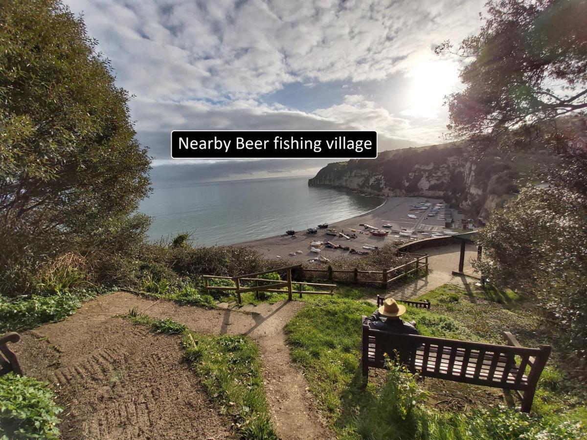 Cozy Snug Room, Short Drive To Lyme Regis, Crackling Fireplace, Private Balcony & Stunning Countryside Views, Free Private Parking & Wifi Axminster Extérieur photo